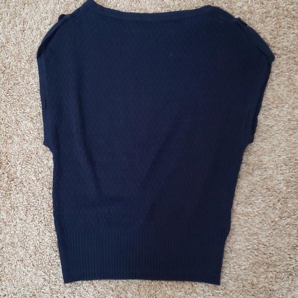 NWOT Cute Navy Knit Top - Picture 4 of 5